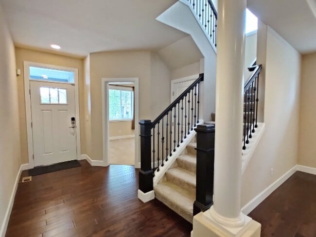 Photo - 1580 Ridgeview Loop SW