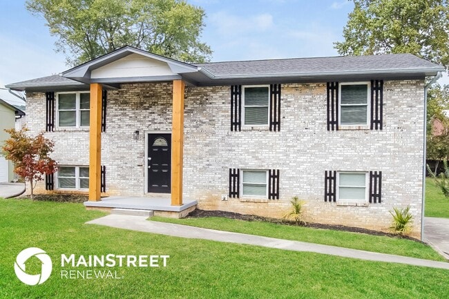 Photo - 2823 Ithaca Dr NE