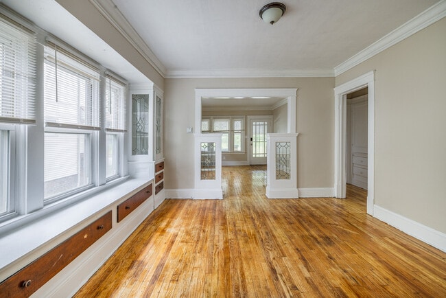 Photo - 12401 Parkhill Ave Unit Up