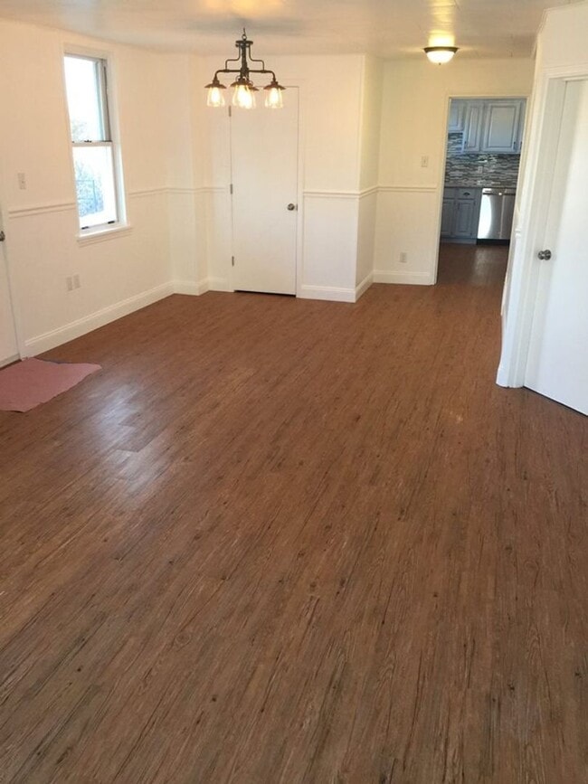 Photo - Beautiful South Side Renovation -- Conveni...