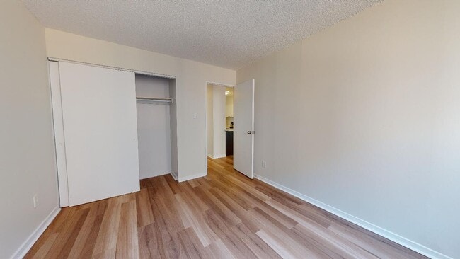 Photo - 1025 Sherbrooke