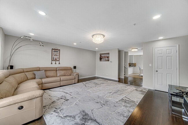 Photo - 673 Fountainview Dr