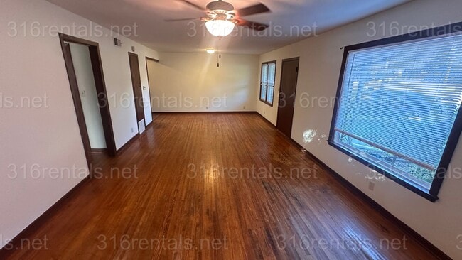 Photo - $775 - 1 bed 1 bath - Duplex Unidad 3415 W 2nd St N