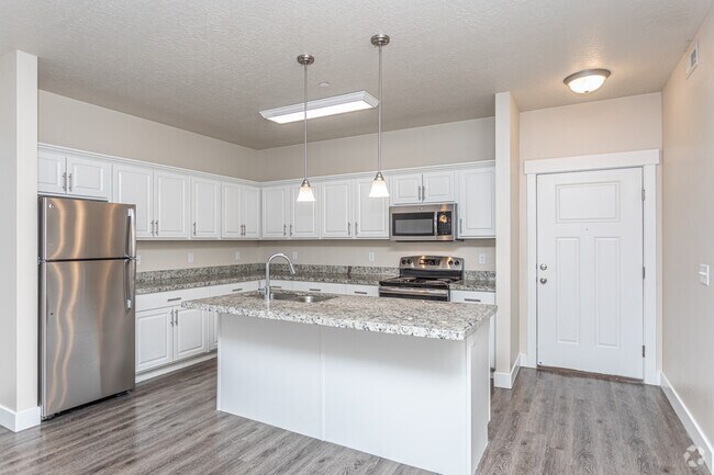 3BR, 2BA - Halstat - Draper Village