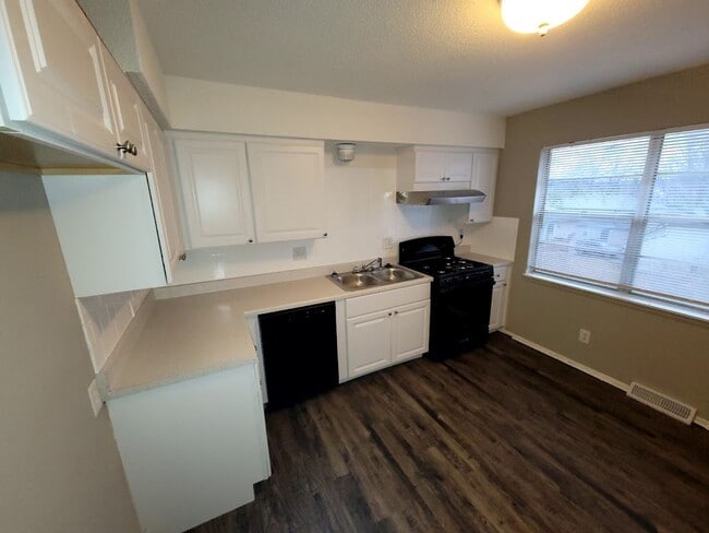 Photo - 5707-5709 NE 51st Street Unidad 5707