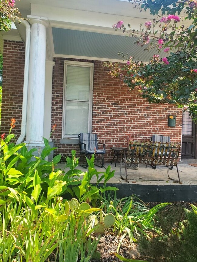 Photo - 407 Chestnut St