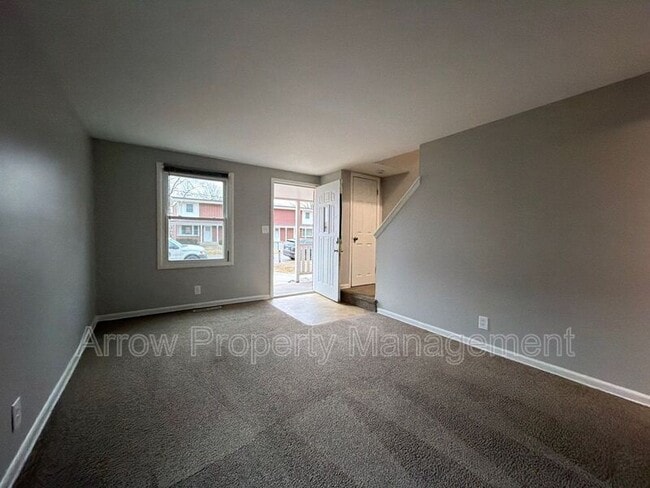 Photo - 5421 Benton St