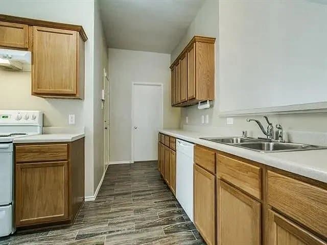Photo - 3108 Nandina St