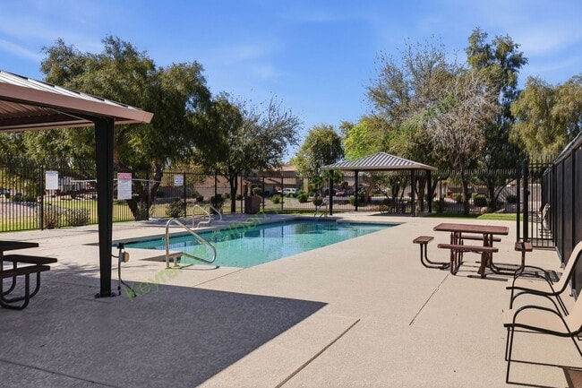 Building Photo - Beautiful San Tan Valley Home in Meadow Vista