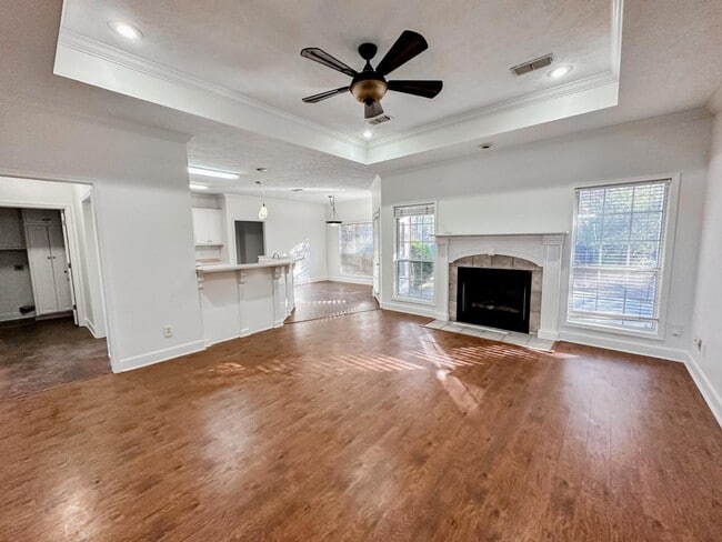 Photo - 141 Hazelnut Cir