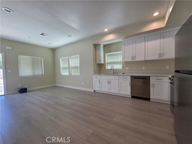 652 W Grand Ave