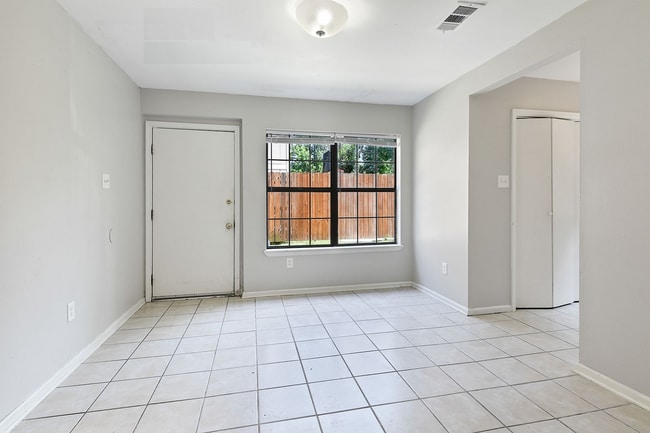 Photo - 3421 O'Neal Ln