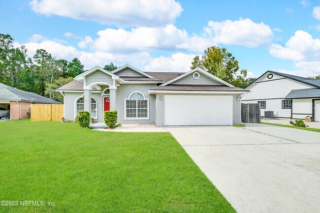 Photo - 824 Plymouth Ct