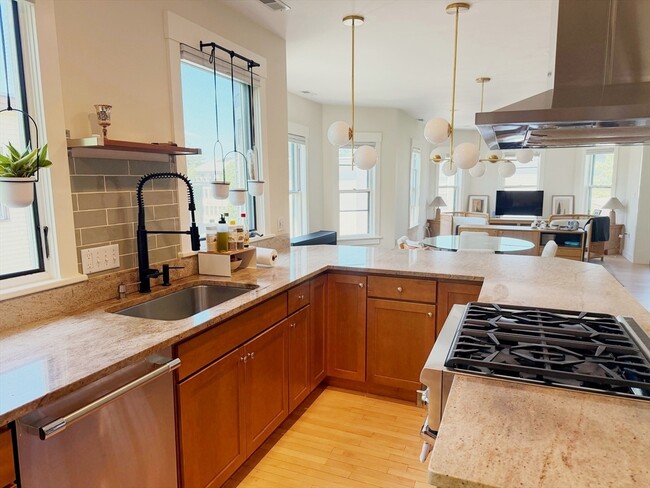 Photo - 56 Gorham St Unit 3
