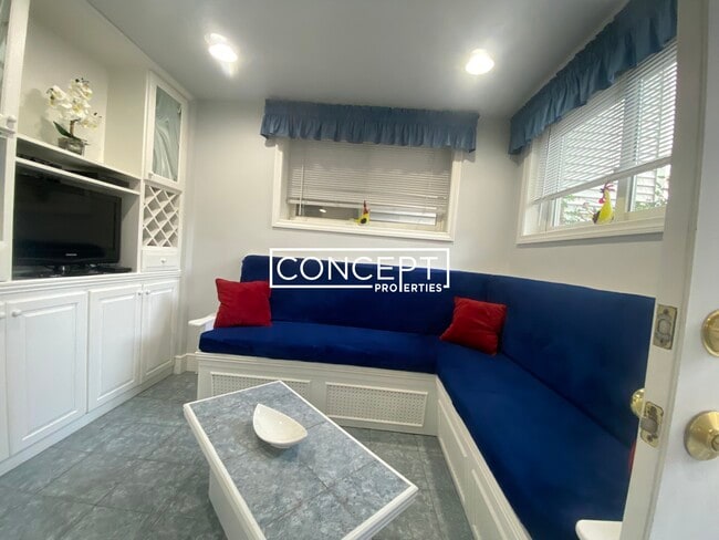 Photo - 101 Orleans St Unit 1FB