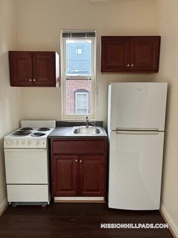 Building Photo - 59 S Huntington Ave Unit 9