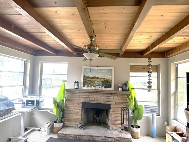 Photo - 108 Lantana Ave
