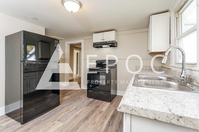 Photo - 1604 NE 22nd St