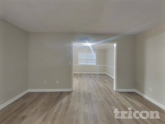 Photo - 3845 Forsythia Way