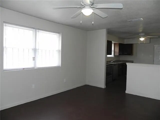 Photo - 1706 Elizardi Blvd