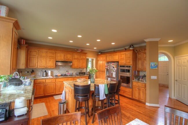 Photo - 1006 270th Ct SE
