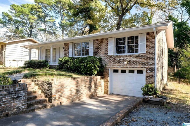 Photo - 1213 Oakwood St