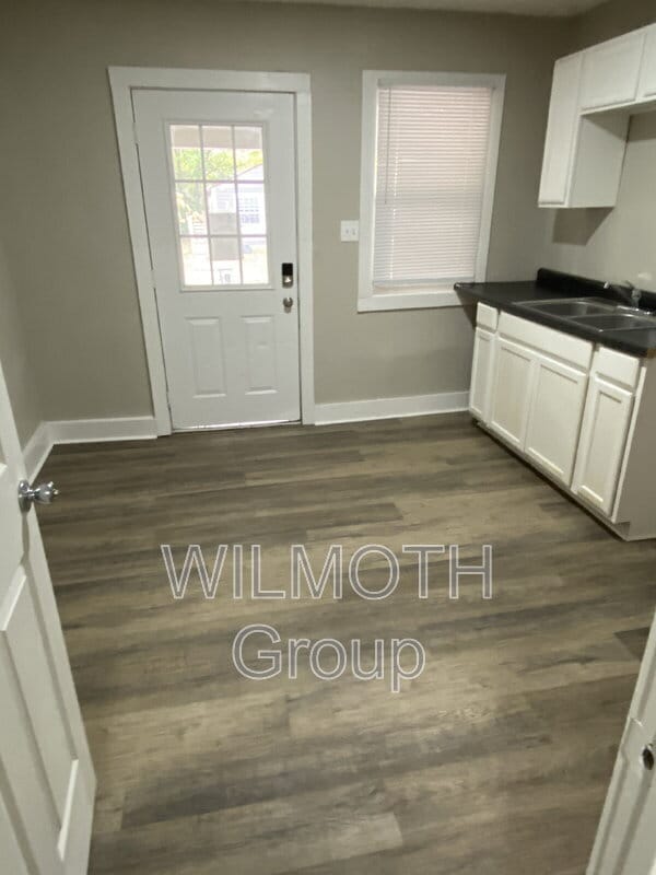 Photo - 2932 N Dearborn St Unit A
