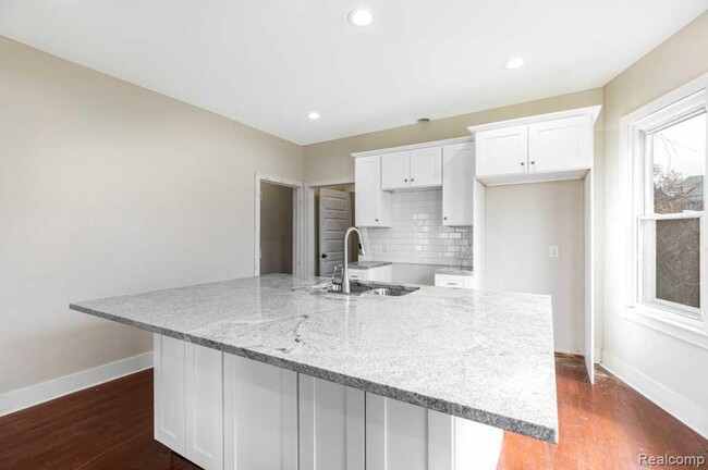 Photo - 1436 Baldwin St Unidad 1436 - Lower T 7/6/26