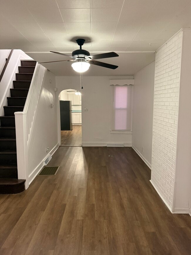 Photo - 526 S 14 1/2 St