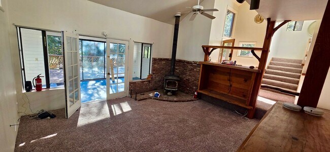 Photo - Large beautiful home in Idyllwild