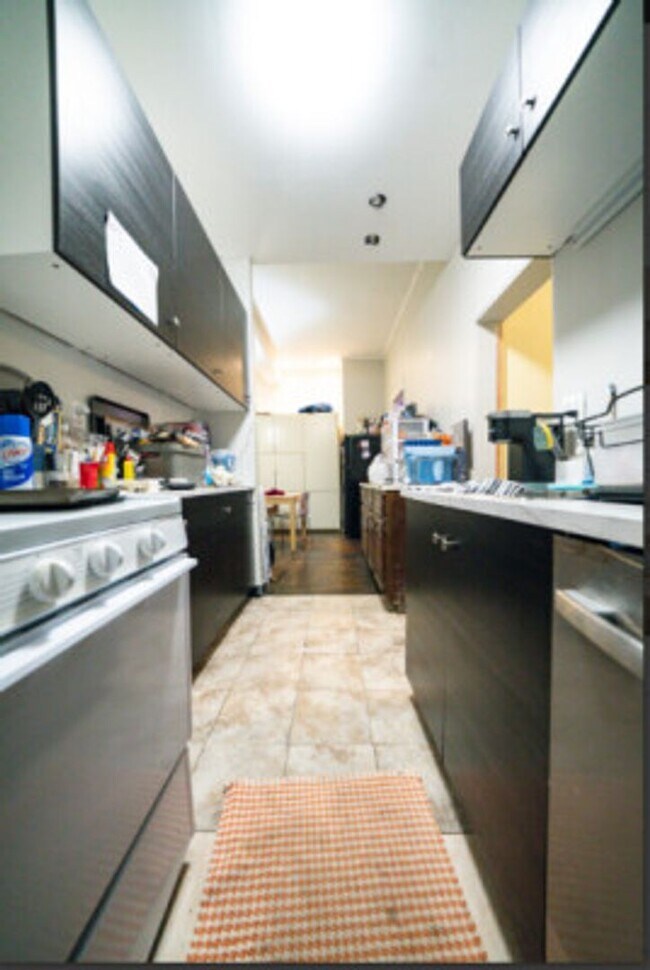 Photo - FENWAY 4 bed 2 bath - 9/1/26