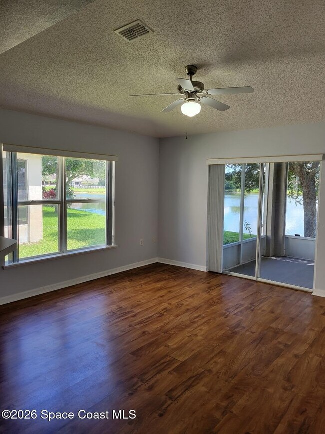 Photo - 1832 Sorento Cir