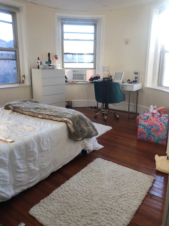 Photo - 651 Beacon St Unidad 42B