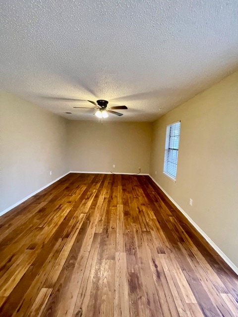 Photo - 2632 Colonial Ave