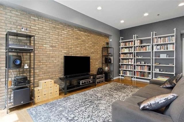 Photo - 357 Varick St Unidad 324B