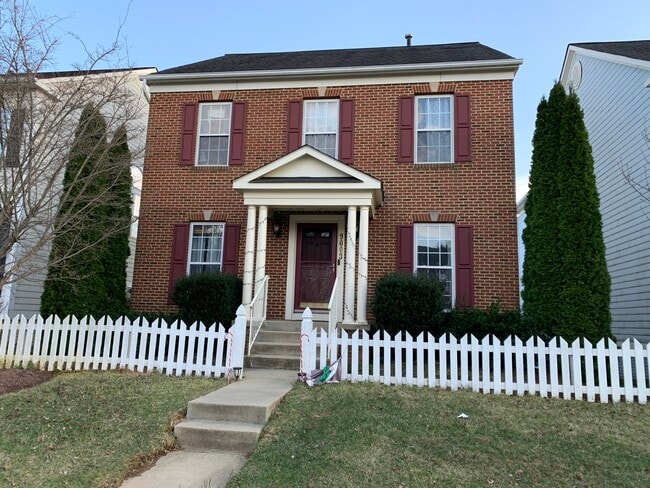 Building Photo - 9003 Bealls Farm Rd