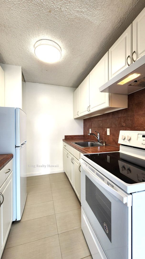 Photo - ** Newly Upgraded 1 bedroom  / 1 bath w/la... Unidad 802