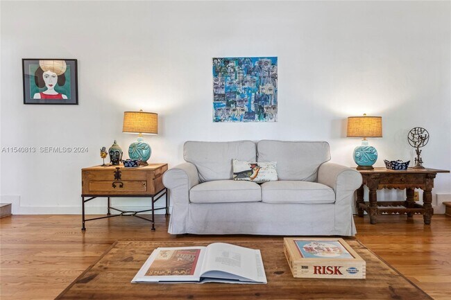 Photo - 10130 SW 70th Ave