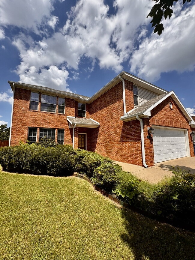 Building Photo - 15 Bluestem Ln Rental