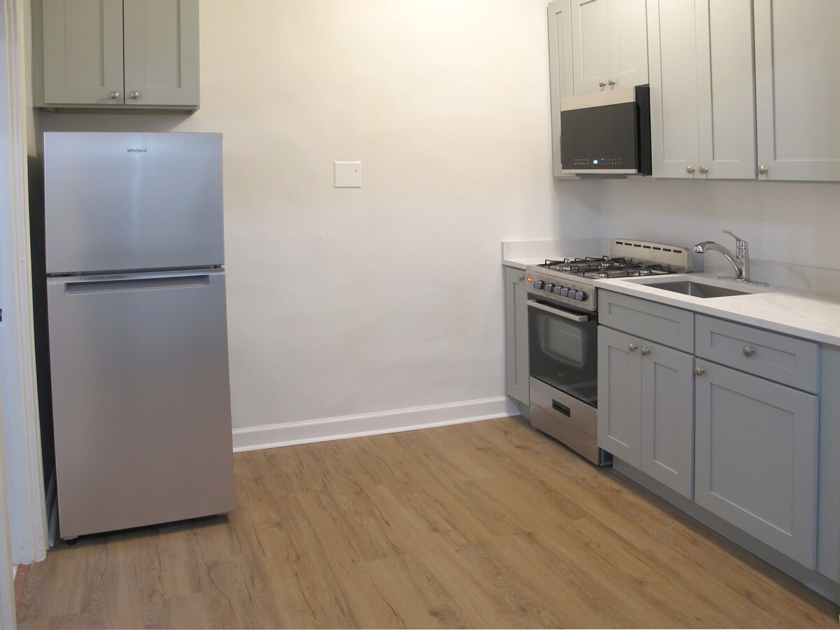 Ashland Avenue Apartments - Ashland Avenue Apartments