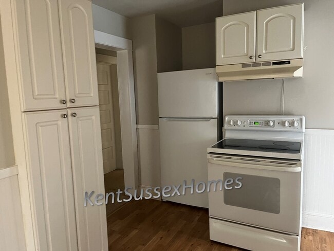 Photo - 400 Marshall St