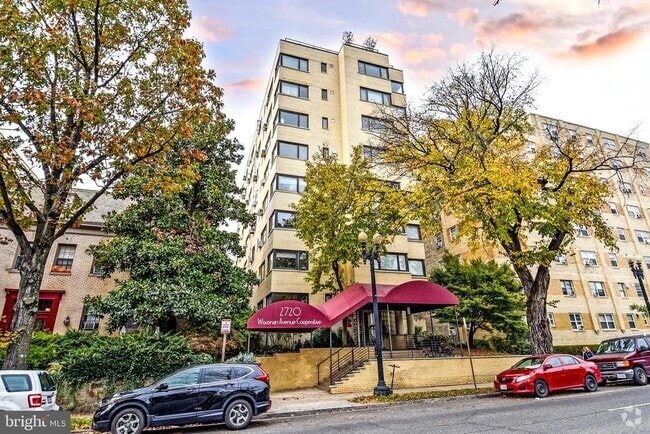 Building Photo - 2720 Wisconsin Ave NW Unit 102 Rental