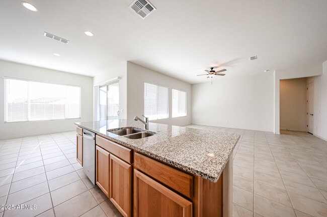 Photo - 24885 N 170th Dr