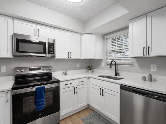 Photo - 101 Blakeford Dr