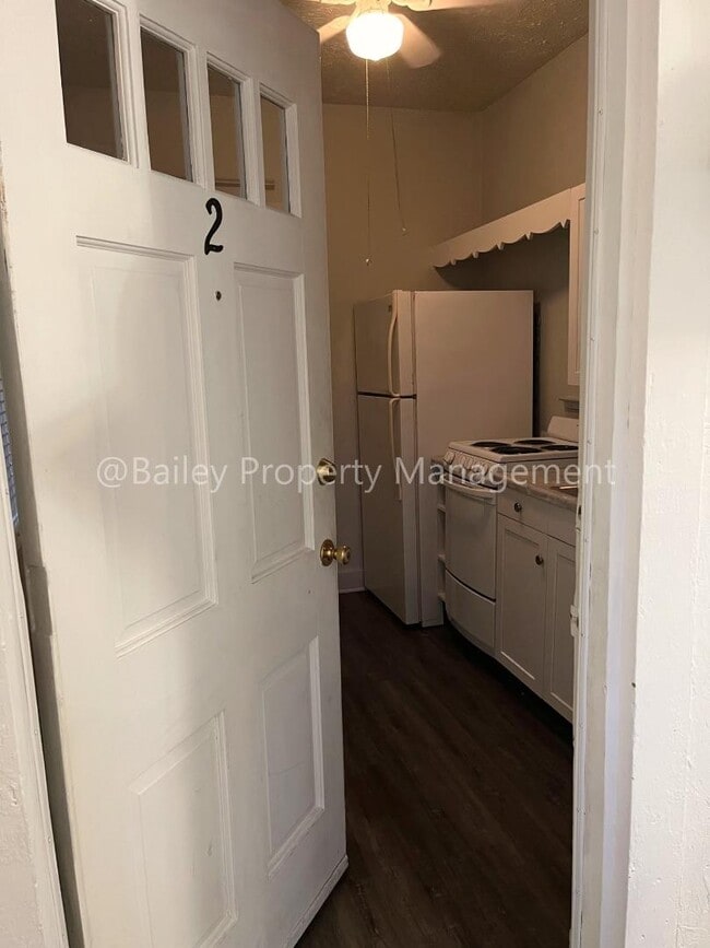 Photo - 1634 S Preston St