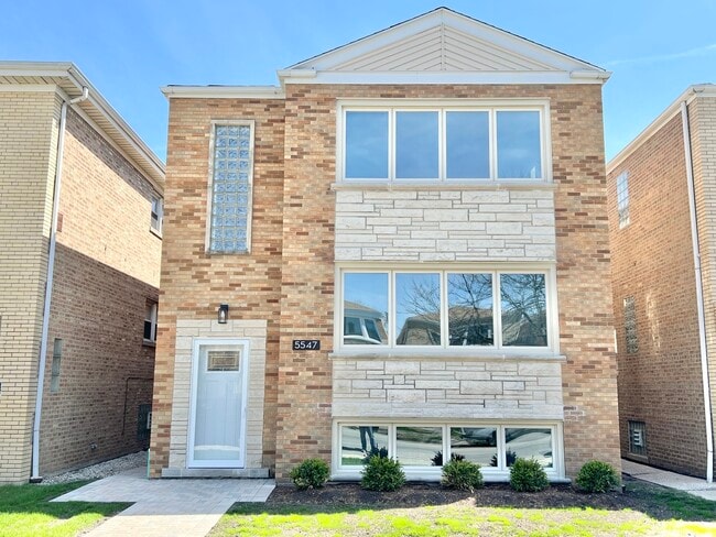 Photo - 5547 N Central Ave Condo Unit 2