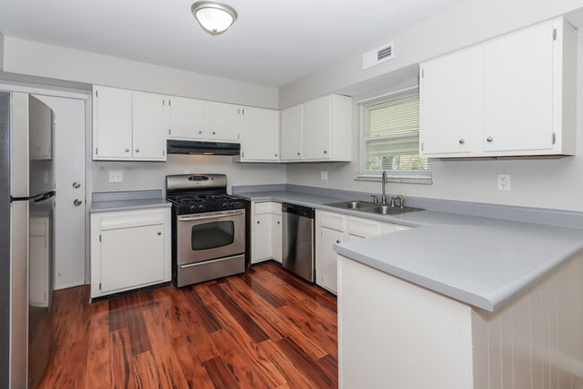 Photo - 138 Montgomery Ave