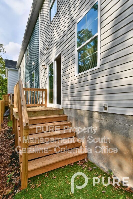 Photo - 225 Northwood St