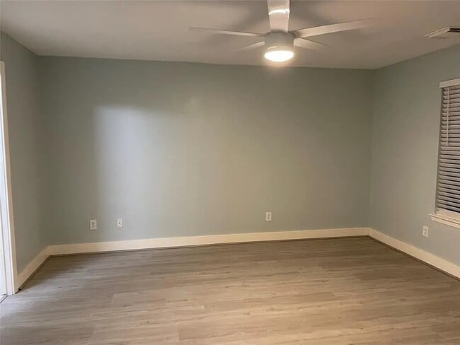 Photo - 6310 Hall Pond Ct