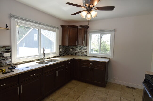Photo - 211 W State Rd